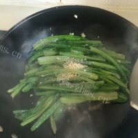 DIY蒜蓉油麦菜的做法图解五
