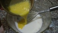 美味营养的芒果班戟做法图解4)