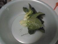 家常菜青菜年糕汤做法图解1)