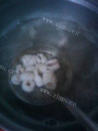 口感饱满的炒鱿鱼做法图解2)