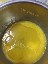 自制百香果戚风蛋糕做法图解4)