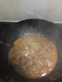 营养丰富的蒜香排骨做法图解6)