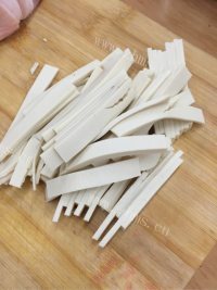 十分可口的素三丝做法图解2)