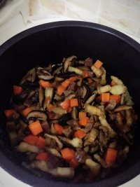 美味的香菇腊肠焖饭