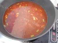 美味的茄汁土豆粉做法图解7)