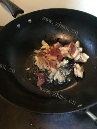 爽口解腻的肉焖苦瓜做法图解8)