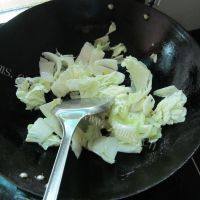 「首发」醋溜白菜做法图解4)