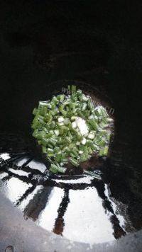家常的青椒炒蛋做法图解6)