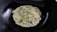 葱花饼做法图解9)