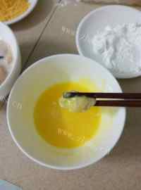 自制炸鸡米花做法图解4)