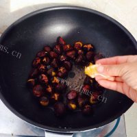 好吃的糖炒橘味栗子做法图解9)