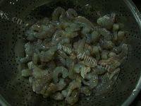 人间美味虾仁炒鸡蛋做法图解1)