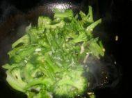 秀色可餐的蒜香西兰花
