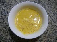 自己做的香菇鸡蛋炒饭做法图解3)