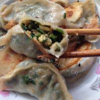 很有食欲的韭菜锅贴