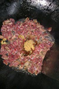 家常菜炒牛肉做法图解4)