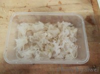 自制银耳番茄秋葵汤做法图解3)