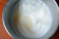 自制威风蛋糕做法图解2)