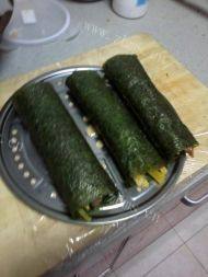 诱人的紫菜包饭做法图解23)