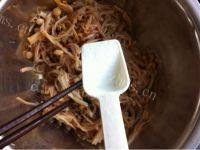 「DIY美食」凉拌金针菇做法图解9)