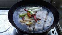 色味俱全的芋头红烧肉做法图解5)