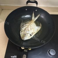 家常菜红烧鲳鱼做法图解5)