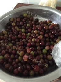好吃的自制葡萄酒做法图解1)