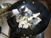 家常菜香辣酸菜鱼做法图解8)