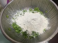自制榆钱窝窝头做法图解3)
