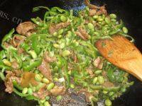 家常菜青椒毛豆炒肉丝