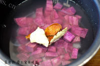 美味的陈皮紫薯粥的做法图解二