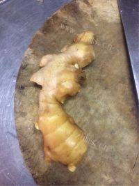 家常菜牛肉嫩姜做法图解1)