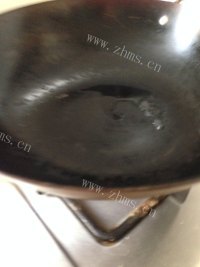 色香味浓的西红柿炒蛋做法图解3)