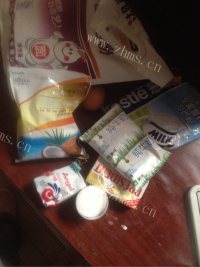 自制椰蓉面包做法图解1)