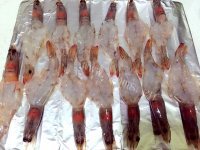 美味的蒜蓉烤虾做法图解5)