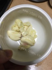可口的香辣小龙虾做法图解2)