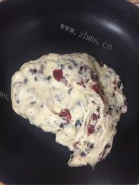 香气浓郁的蔓越莓牛扎糖做法图解4)