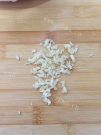 家常菜虾仁西兰花做法图解2)