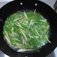 营养的双笋豌豆汤的做法图解四