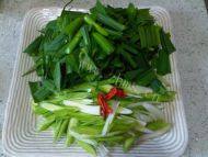 口感丰厚的青蒜炒腊肉做法图解2)