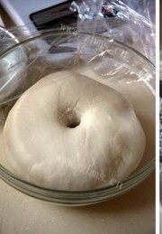 自制牛肉粒火腿pizza做法图解1)