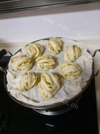 香豆子花卷做法图解13)