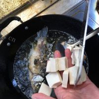 珍馐美味的鲫鱼豆腐汤的做法图解五