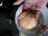口感极佳的红薯芝麻饼做法图解6)
