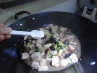 香菇豆腐自制做法图解12)