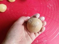 浓情满满桂花豆沙月饼做法图解12)