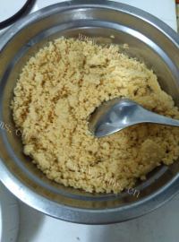 美味芝麻花生团子做法图解10)