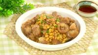 美味的黄豆煲猪尾做法图解4)