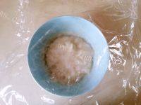 口感极佳的香葱肉松面包卷做法图解4)