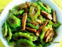 绿色食物之苦瓜炒肉
